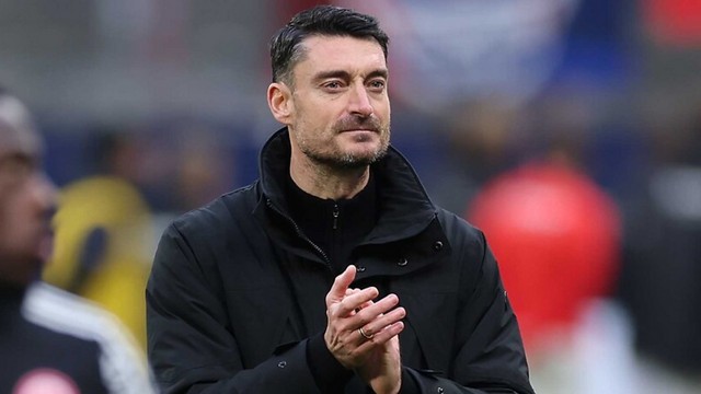 Frankfurt ve Riera'nın Yolları Ayrıldı! haber görseli