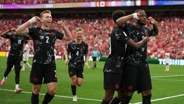 Kanada, Katar'ı 6 golle geçti haber görseli