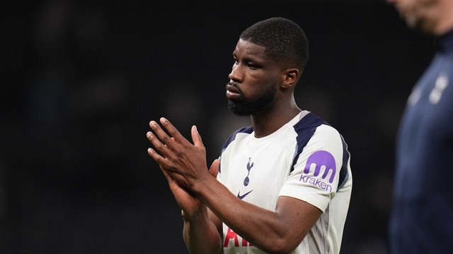 Tottenham ve Leeds Sahayı Paylaştı: Gol Düellosu Beraberlikle Sonuçlandı haber görseli