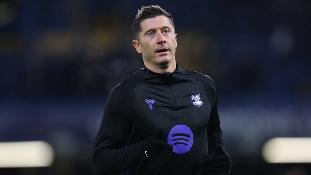 Lewandowski'den Gelecek Planları İçin Net Mesaj: Beklemede Kalın! haber görseli